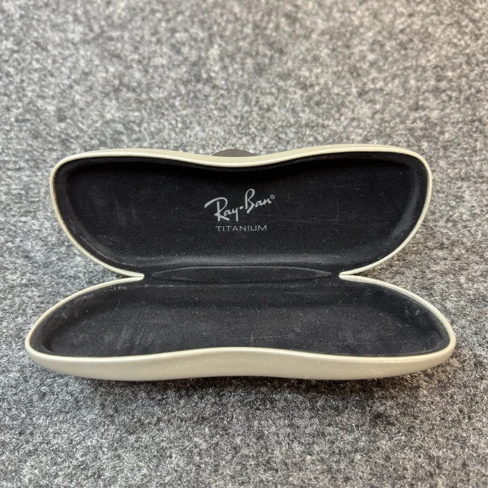 Ray Ban Titanium Hard Case Sunglasses/Glasses Holder Clam Shape Grey/Silver